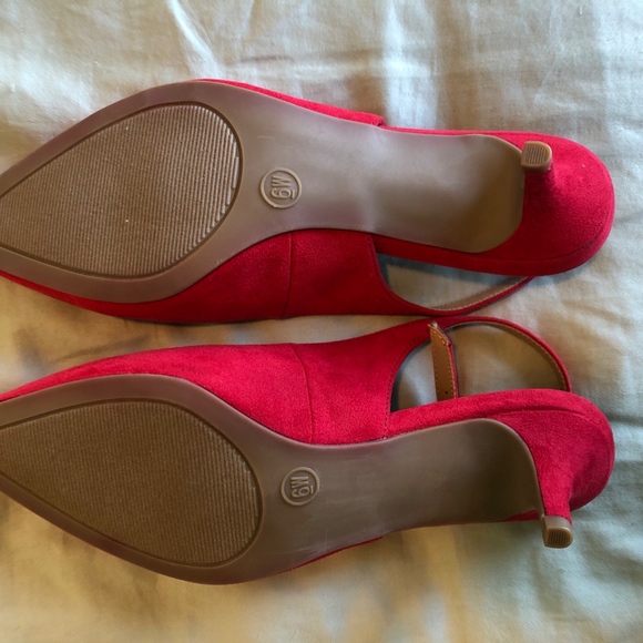 Red microsuede slingback Heels Size 6W - Picture 4 of 4